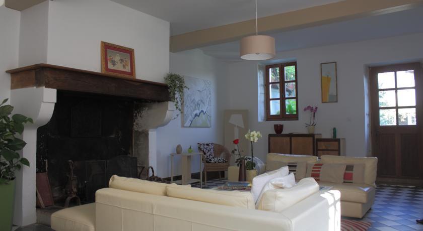 Maison Arriu Panzió Montaut  Kültér fotó